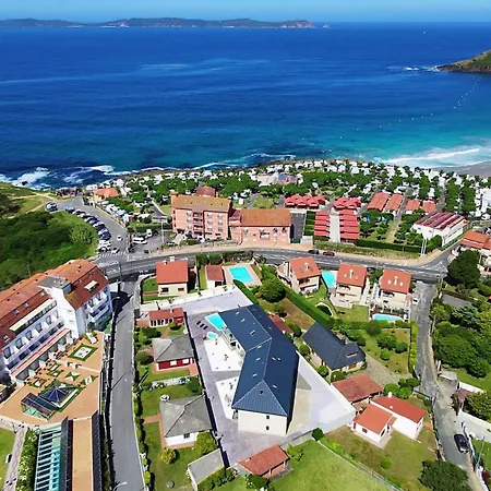 Con Piscina Frente A La Playa De Paxarinas サンシェンショ
