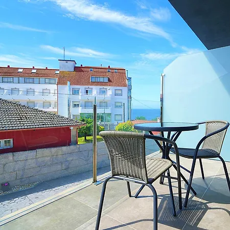 Con Piscina Frente A La Playa De Paxarinas サンシェンショ