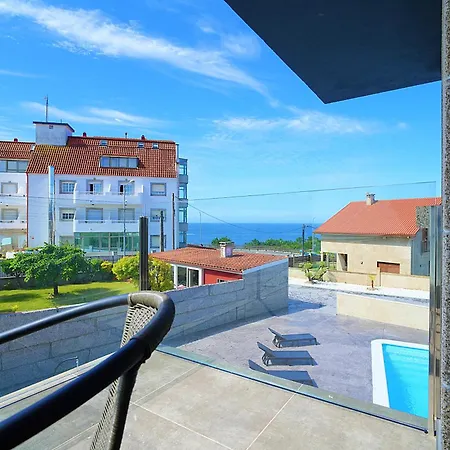 Con Piscina Frente A La Playa De Paxarinas شقة *